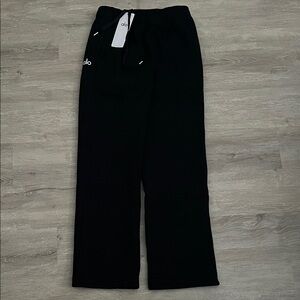 ALO Yoga Sweat Set